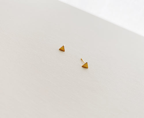 10K Solid gold triangle stud earrings