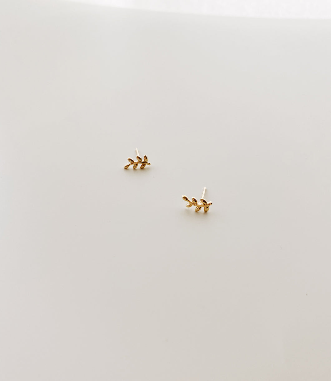 Gold branch w/ leaves stud earrings - S925 sterling silver